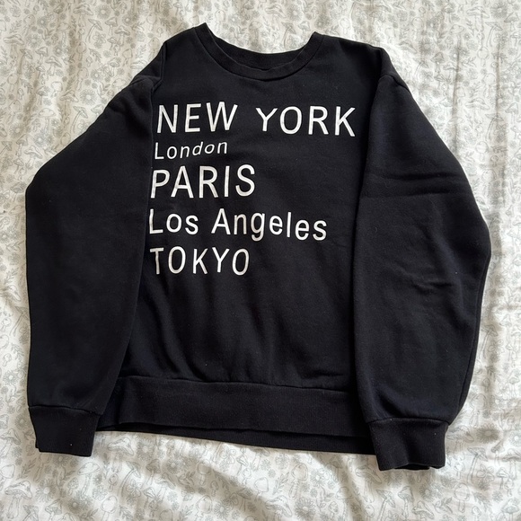 H&M Sweaters - XS Black Crewneck